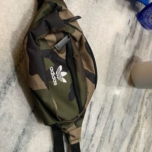 Adidas fannypack